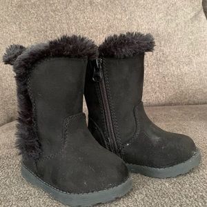 5/$25🛍 Cat and Jack size 4 Boots